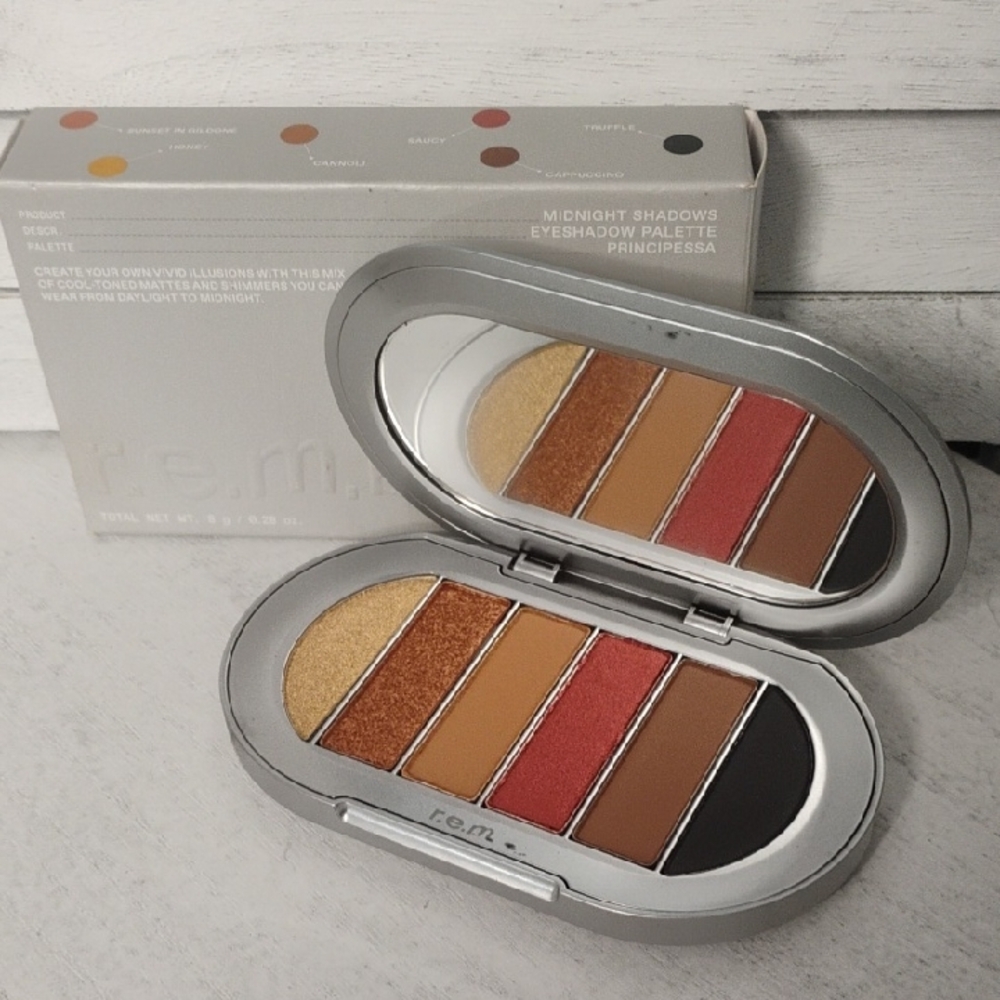 NIB R.E.M. Beauty Midnight Eyeshadow Palette